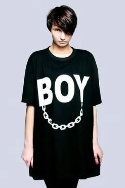 Long Clothing Oversize Boy Chain T-Shirt - Unisex -Voodoo Vixen shop oversize boy chain t shirt unisex long clothing 7 300x